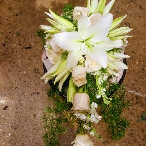 CASCADING BRIDAL BOUQUET IN WHITE